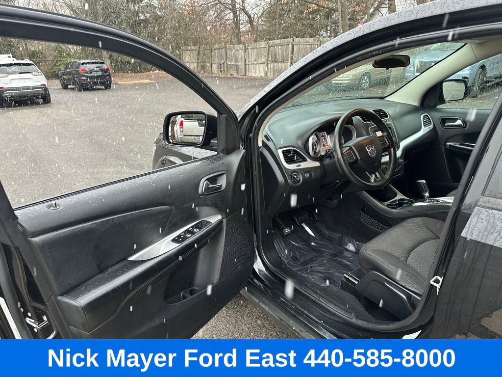 Used 2013 Dodge Journey SXT image 22