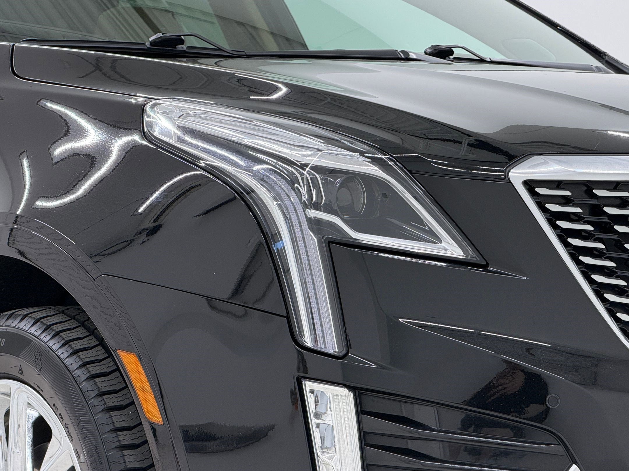 Used 2022 Cadillac XT5 Premium Luxury w/ Platinum Package image 11