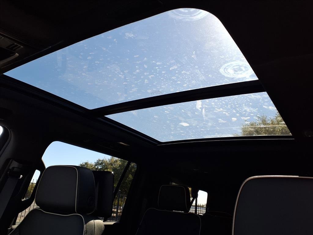 New 2026 Chevrolet Suburban Premier image 10