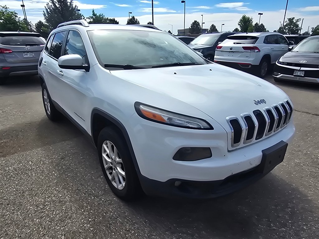 Used 2015 Jeep Cherokee Latitude AWD/4WD image 8