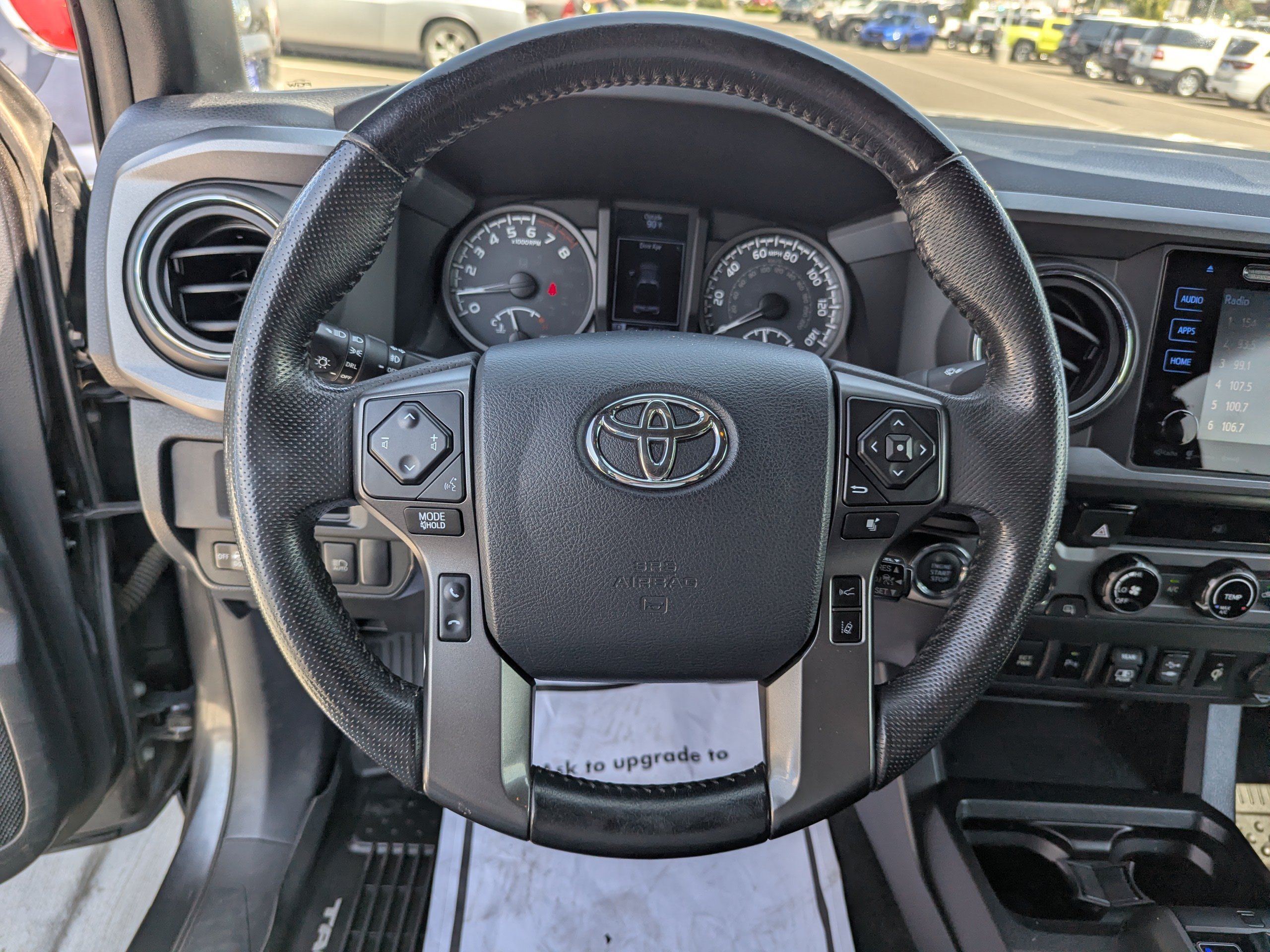 Used 2018 Toyota Tacoma TRD Off-Road w/ Technology Package AWD/4WD image 16