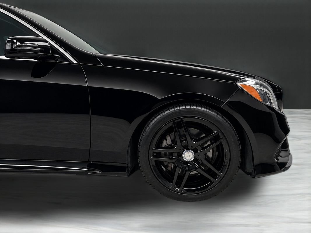 Used 2016 Mercedes-Benz E 350 4MATIC Sedan w/ Premium Package image 11