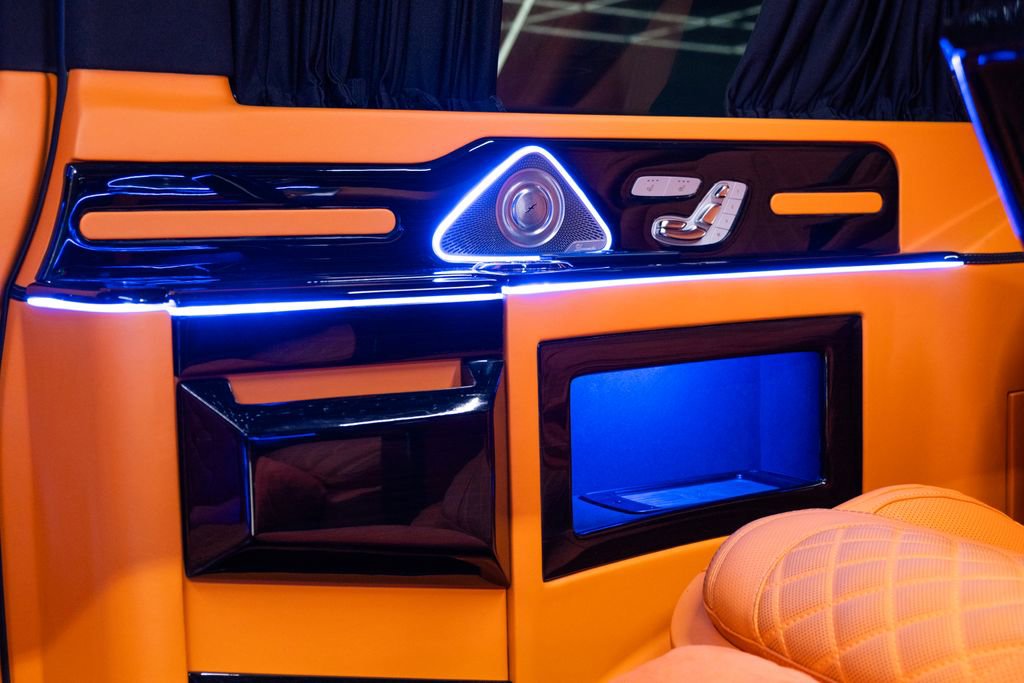 Used 2023 Mercedes-Benz Metris Passenger image 22