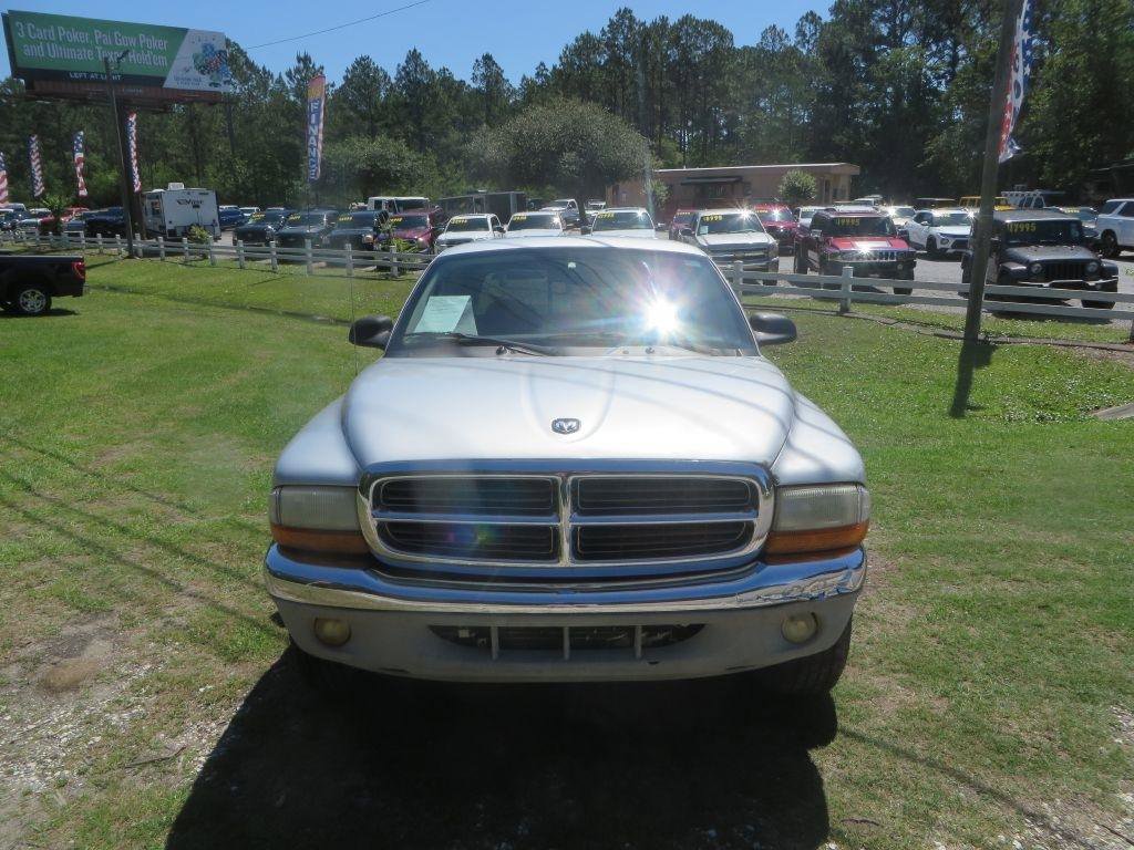 Used 2004 Dodge Dakota SLT w/ Chrome Appearance Group RWD image 3