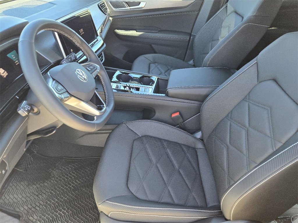 New 2025 Volkswagen Atlas Cross Sport SE image 11