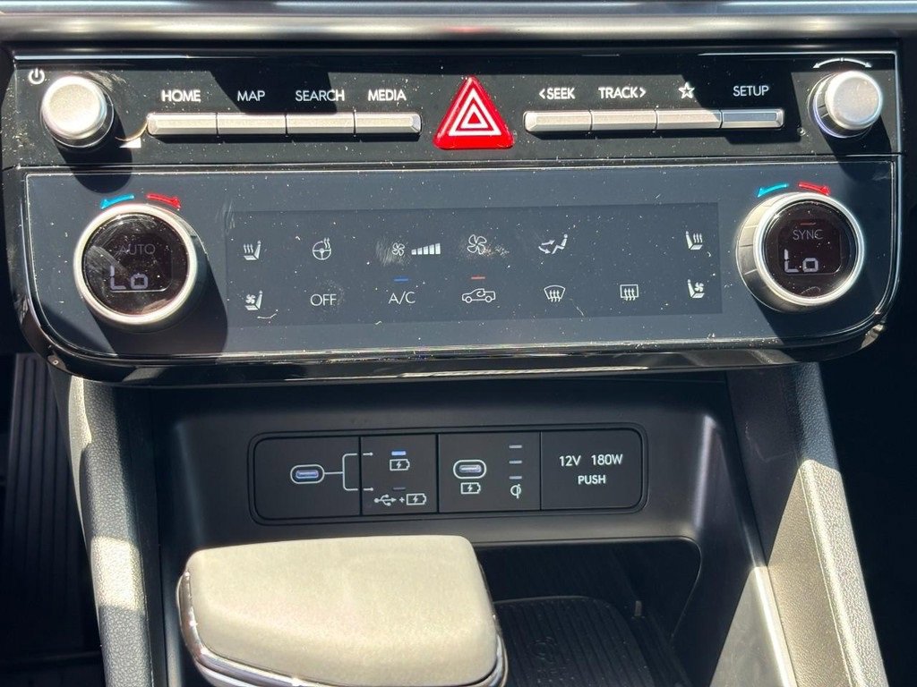 New 2025 Hyundai Santa Cruz Limited image 18