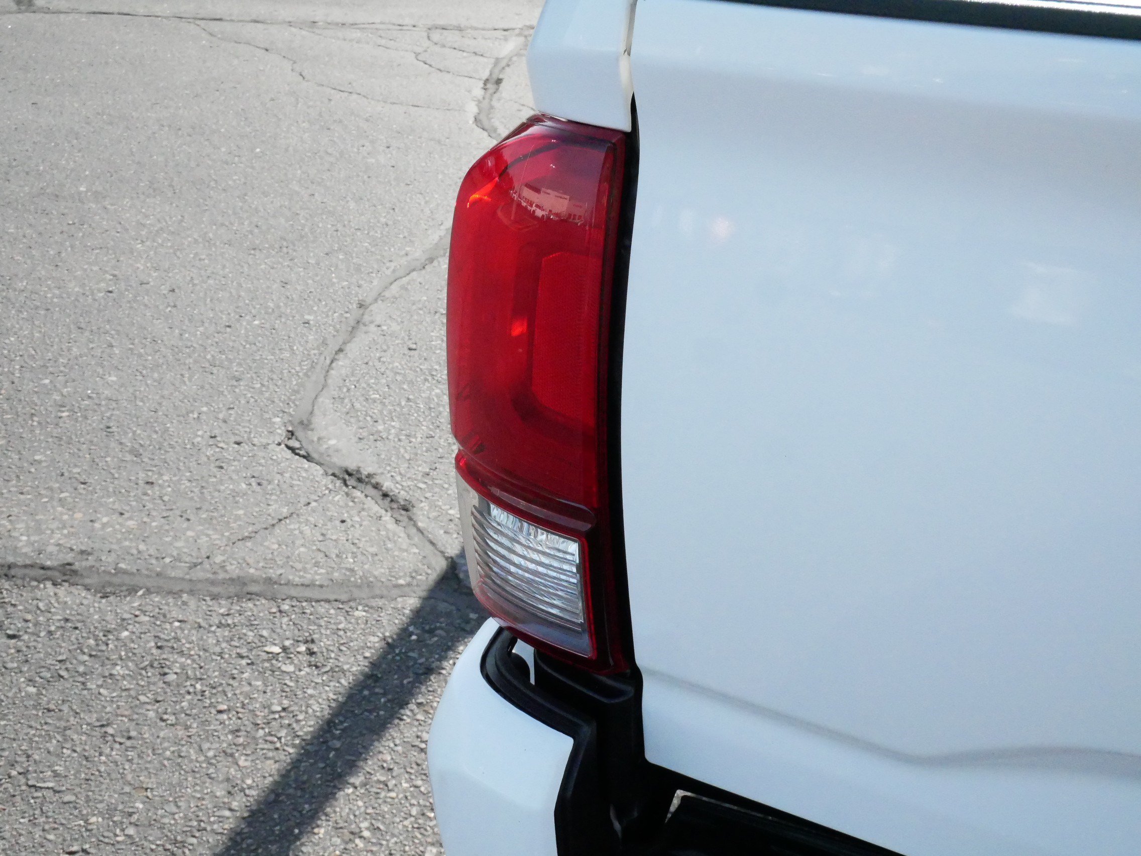 Certified 2019 Toyota Tacoma TRD Sport AWD/4WD image 17