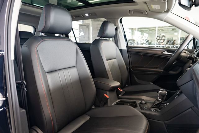 Used 2024 Volkswagen Tiguan Wolfsburg Edition image 28
