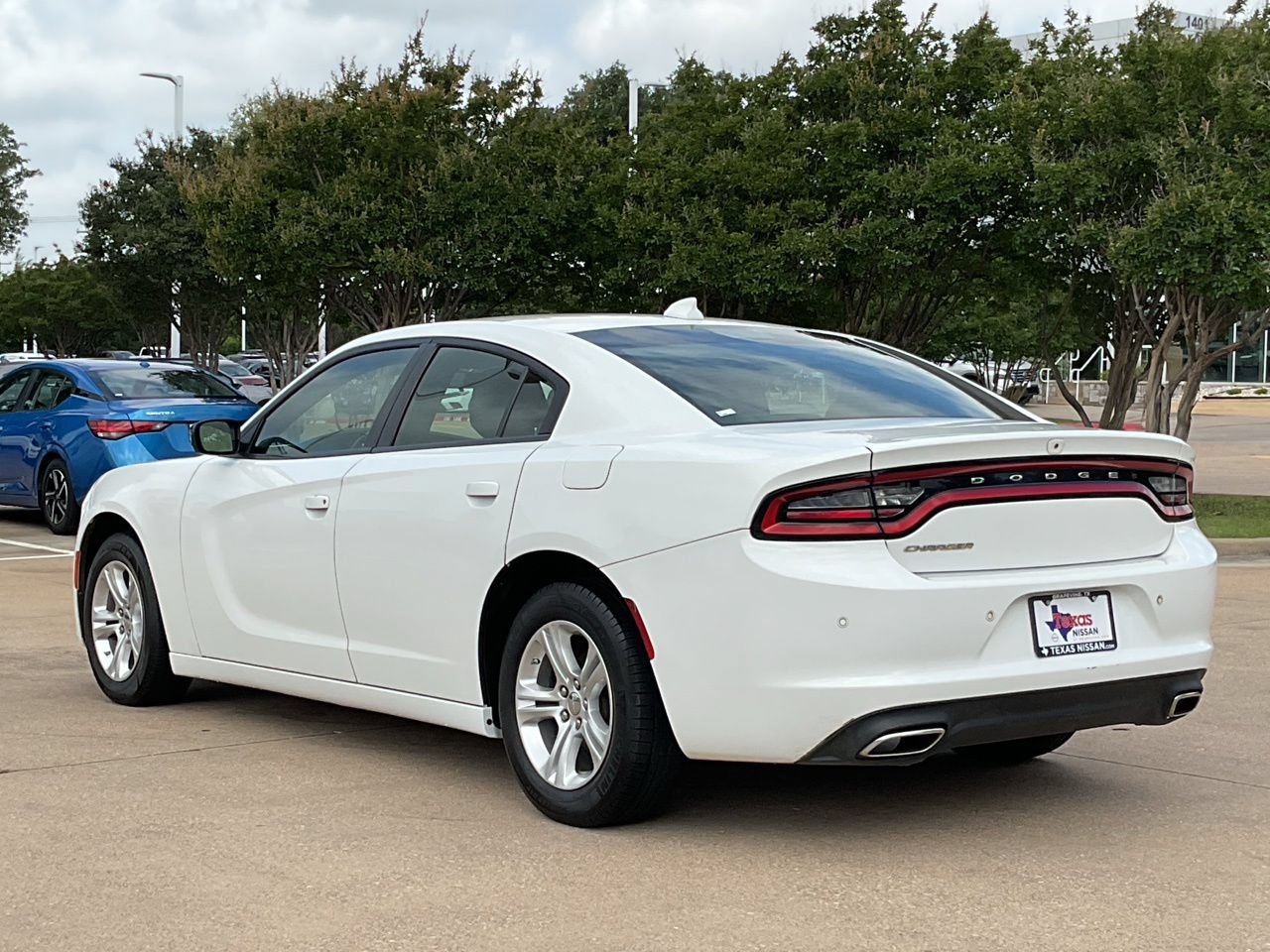 Used 2023 Dodge Charger SXT RWD image 6