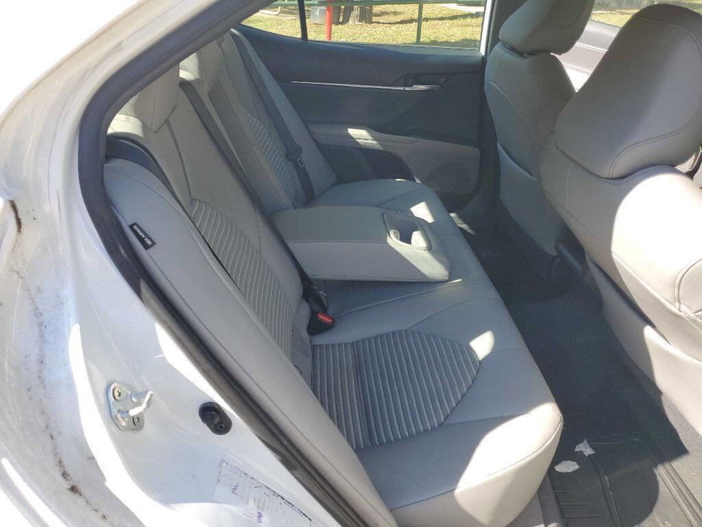 Used 2021 Toyota Camry SE image 21