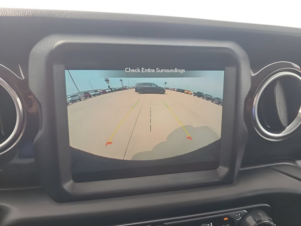 Used 2021 Jeep Wrangler Unlimited Sahara AWD/4WD image 20
