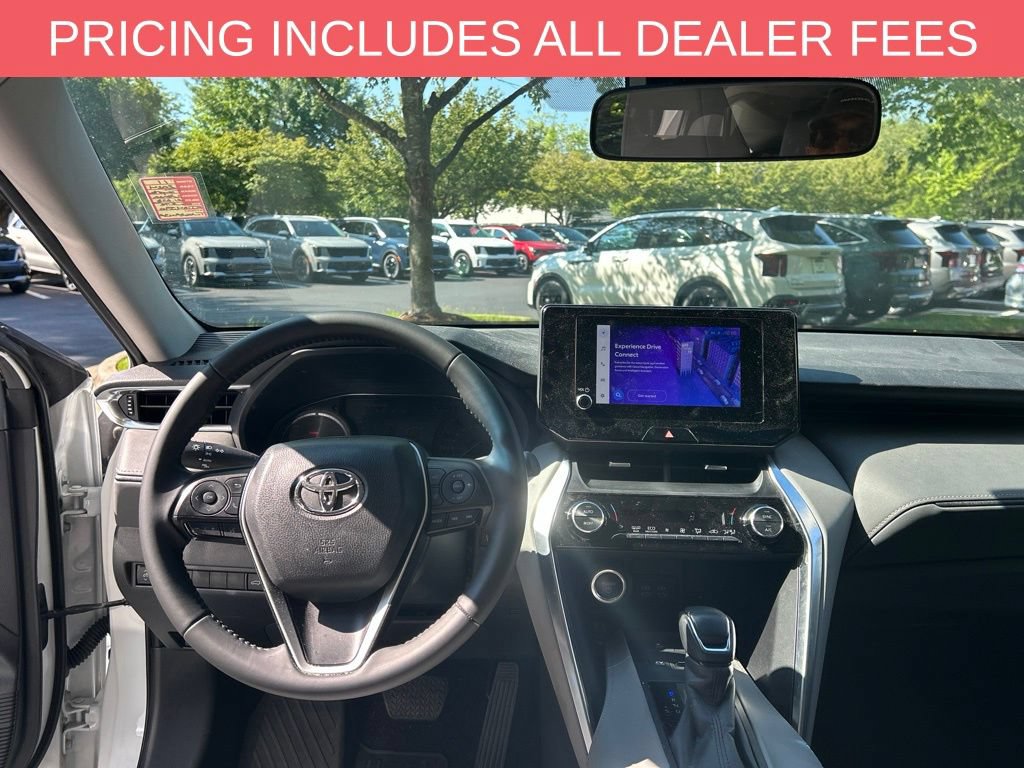 Certified 2024 Toyota Venza LE AWD/4WD image 21
