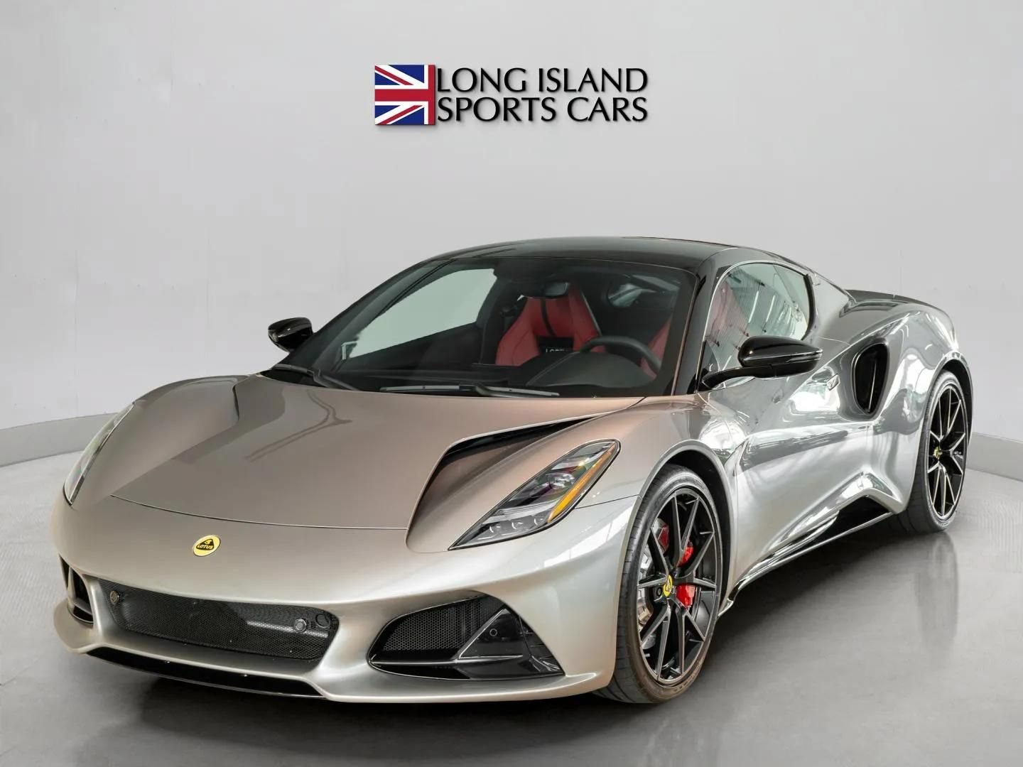 Used 2025 Lotus Emira RWD image 1