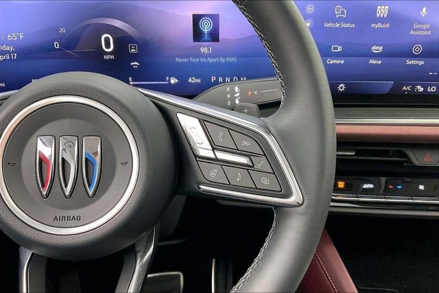Used 2025 Buick Envision Sport Touring image 24