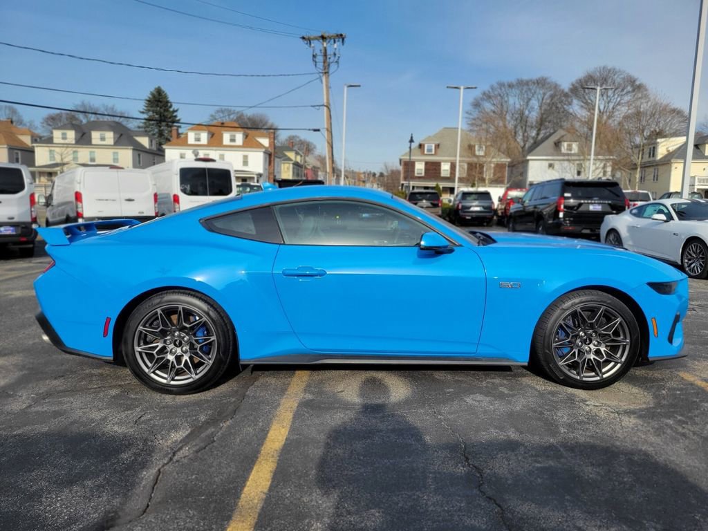 Used 2025 Ford Mustang GT Premium w/ GT Performance Package image 6