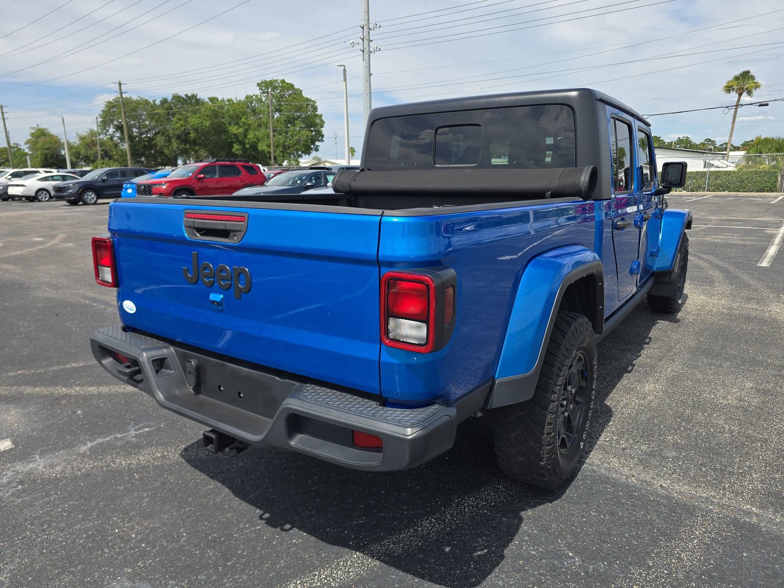 Used 2021 Jeep Gladiator Sport AWD/4WD image 4