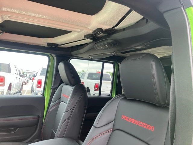 New 2026 Jeep Wrangler Unlimited Rubicon w/ Xtreme 35 Tire Package AWD/4WD image 13