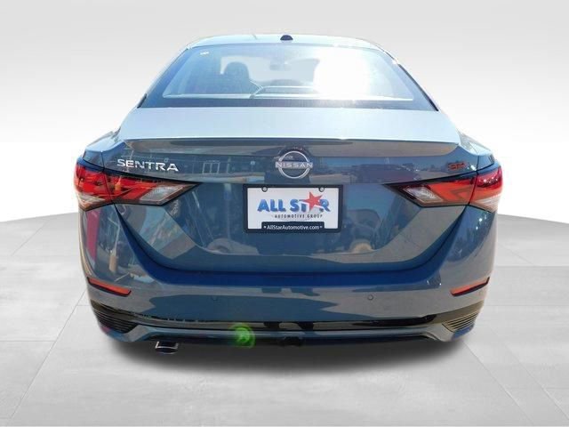 Used 2025 Nissan Sentra SR w/ SR Premium Package image 9