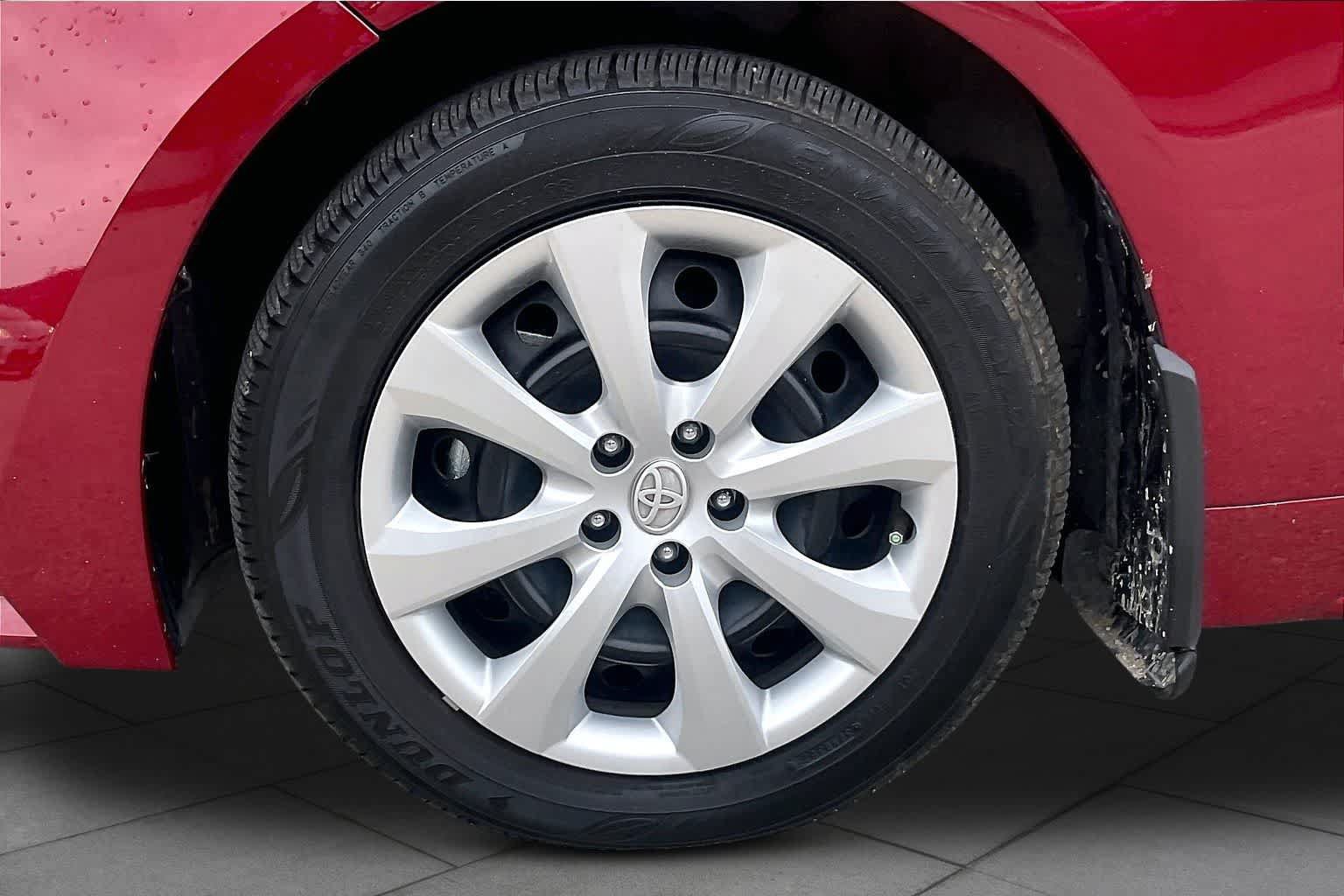 Used 2026 Toyota Corolla LE FWD image 11