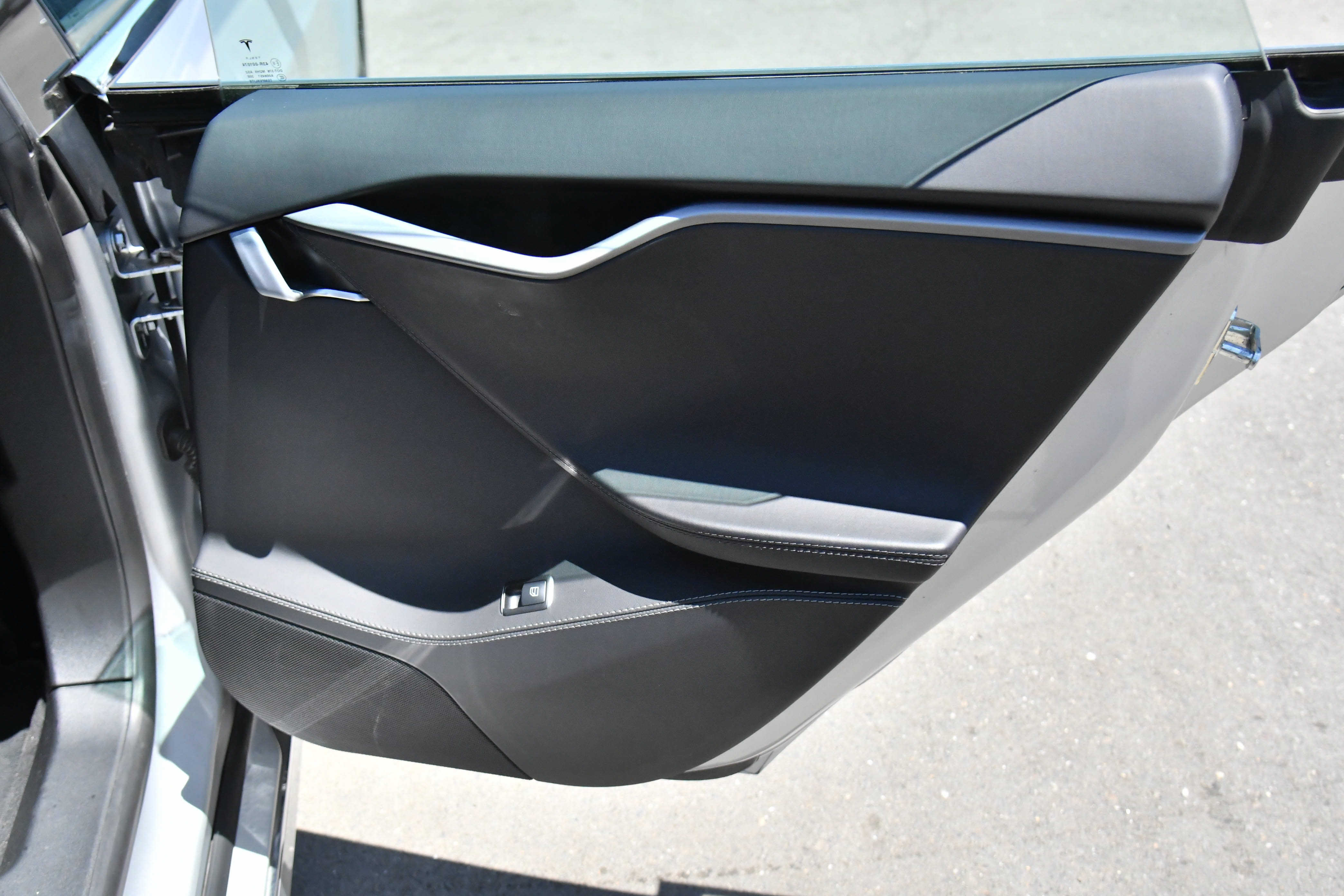 Used 2018 Tesla Model S 75D AWD/4WD image 40