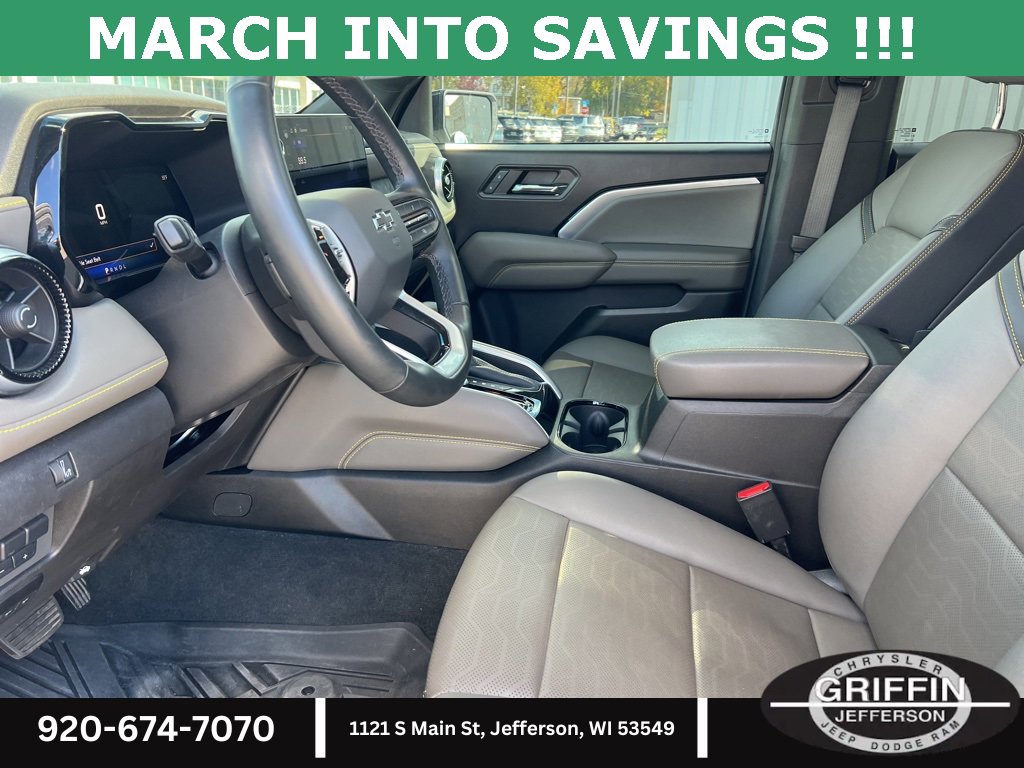 Used 2023 Chevrolet Colorado ZR2 w/ ZR2 Convenience Package III image 17