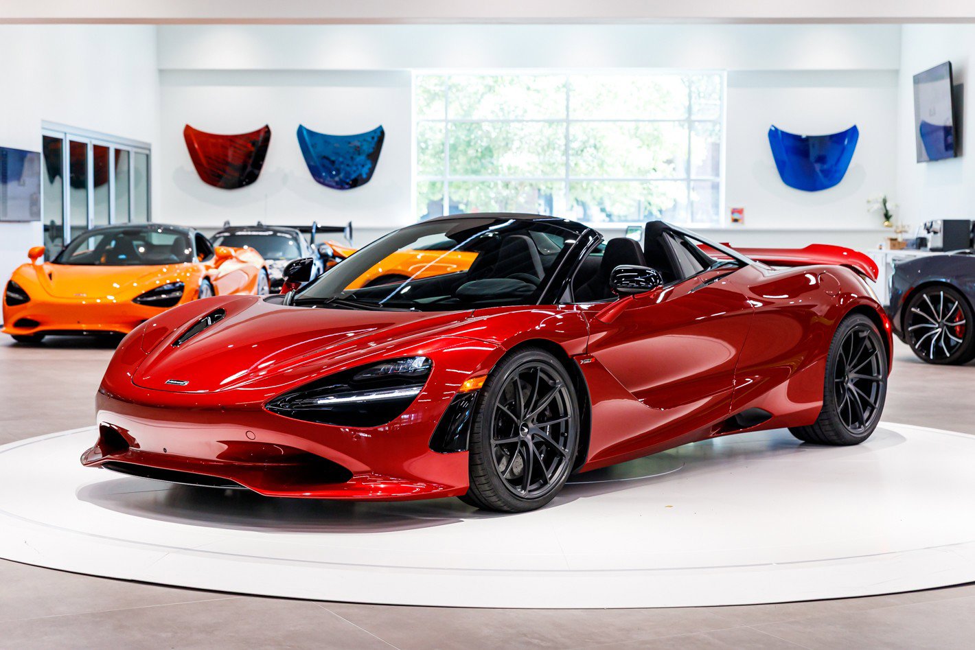 Used 2027 McLaren 750S Spider RWD image 1