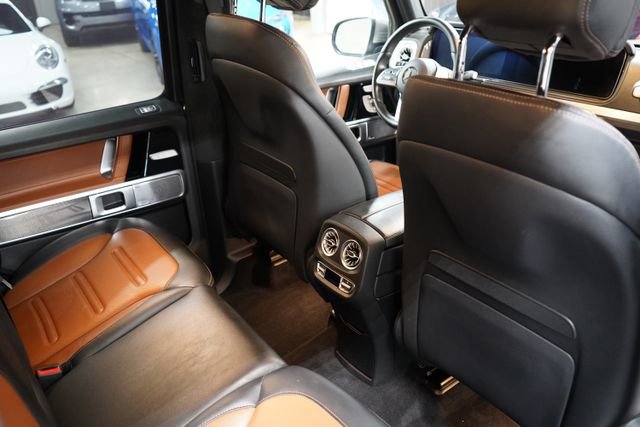 Used 2021 Mercedes-Benz G 550 w/ G Manufaktur Interior Package image 19