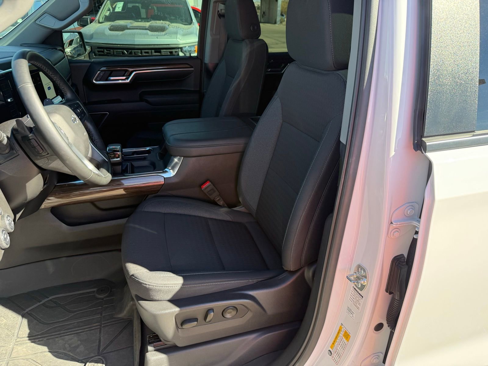 Certified 2025 Chevrolet Silverado 1500 RST w/ Protection Package image 32