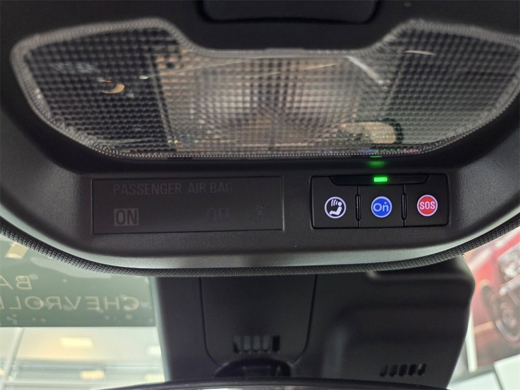 Certified 2024 Chevrolet Trax RS w/ Sunroof Package image 35