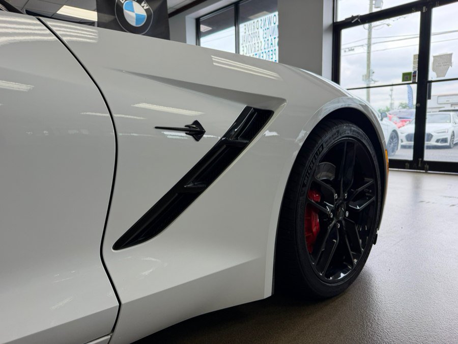 Used 2016 Chevrolet Corvette Stingray Coupe RWD image 22