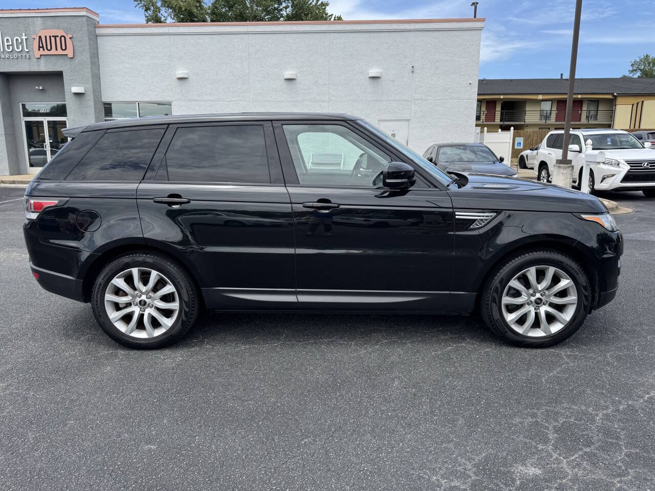 Used 2014 Land Rover Range Rover Sport HSE AWD/4WD image 7