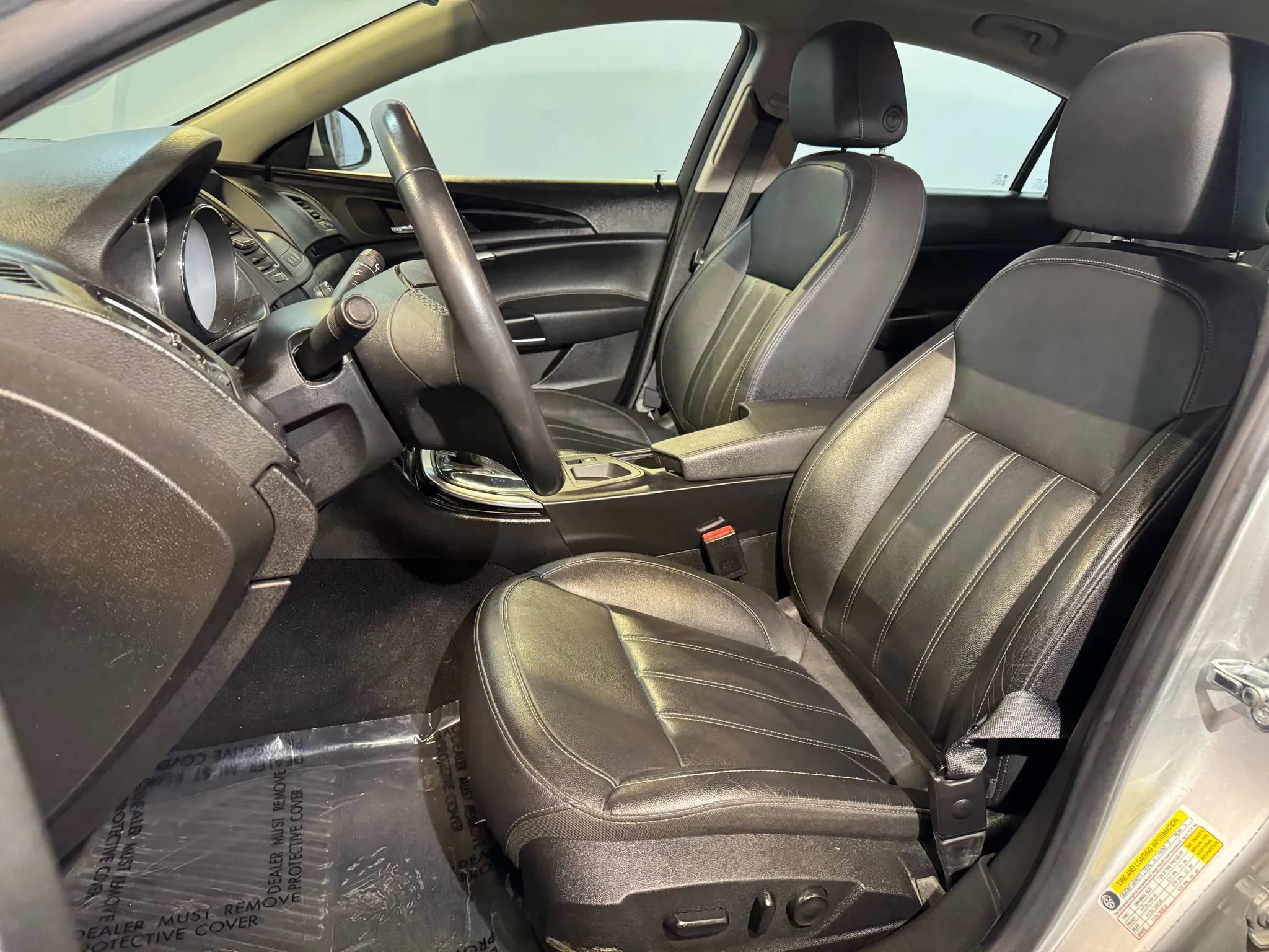 Used 2011 Buick Regal CXL image 9