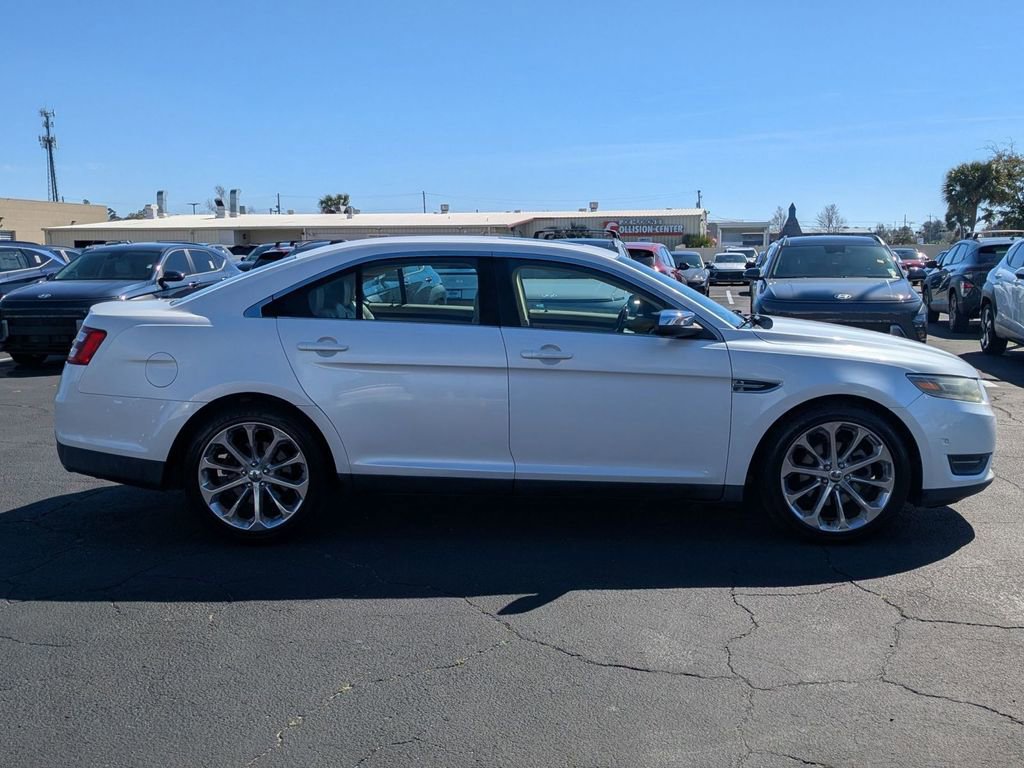 Used 2014 Ford Taurus Limited w/ Equipment Group 301A image 4