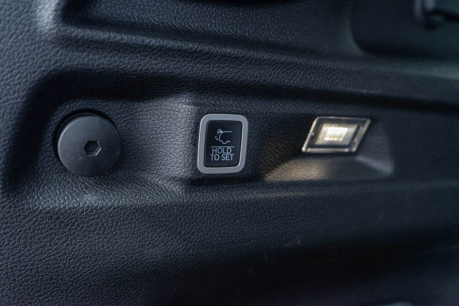 Used 2022 Jeep Grand Cherokee L Limited image 10