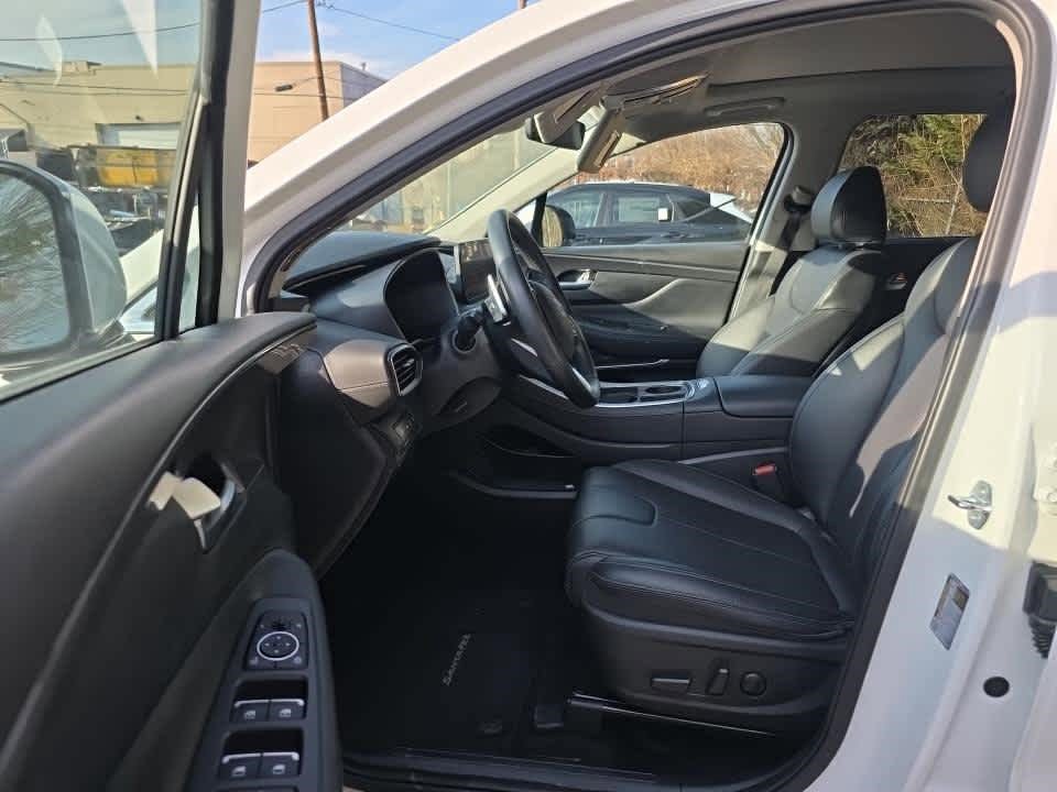 Used 2023 Hyundai Santa Fe SEL w/ Premium Package image 3