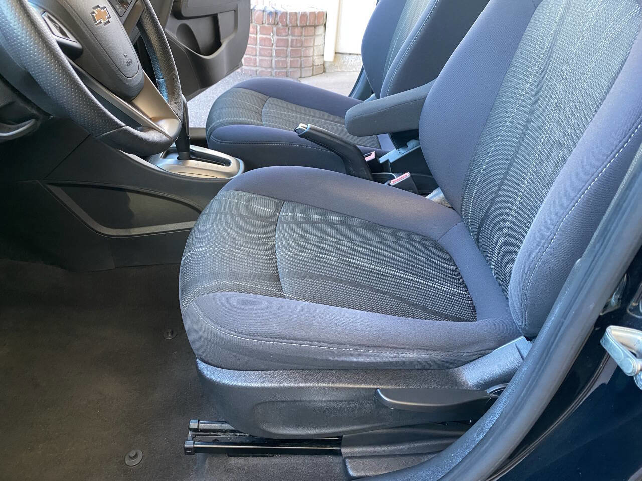 Used 2013 Chevrolet Sonic LT image 23