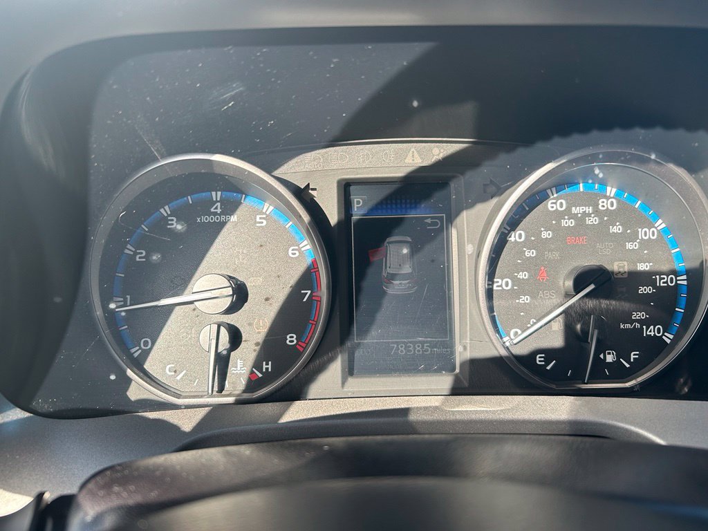 Used 2018 Toyota RAV4 XLE AWD/4WD image 19