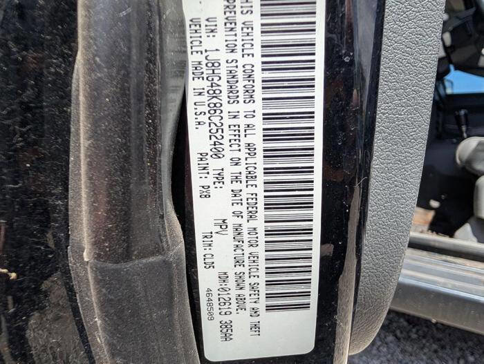 Used 2006 Jeep Commander 4WD image 38