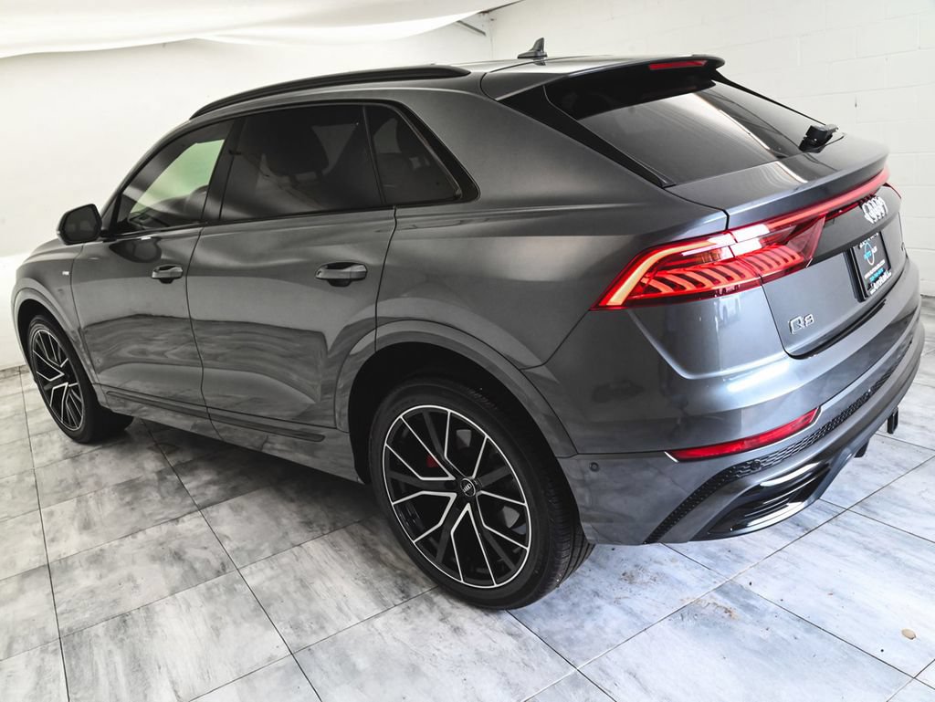 Used 2020 Audi Q8 Prestige AWD/4WD image 4