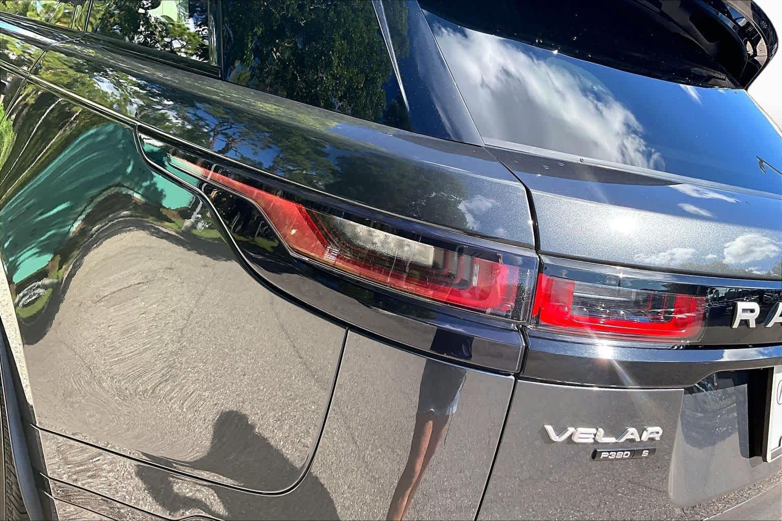 Used 2018 Land Rover Range Rover Velar S AWD/4WD image 29