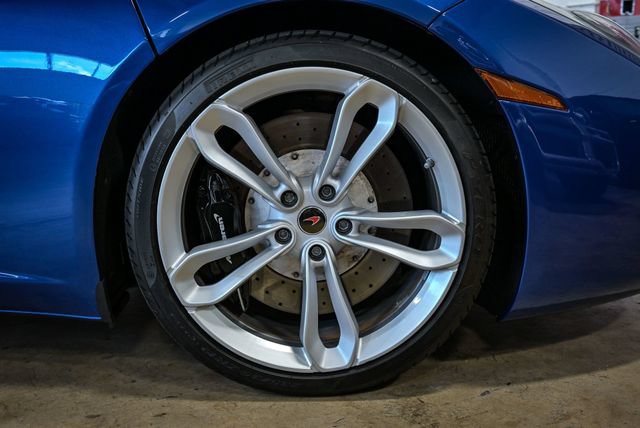Used 2013 McLaren MP4-12C Spider RWD image 17