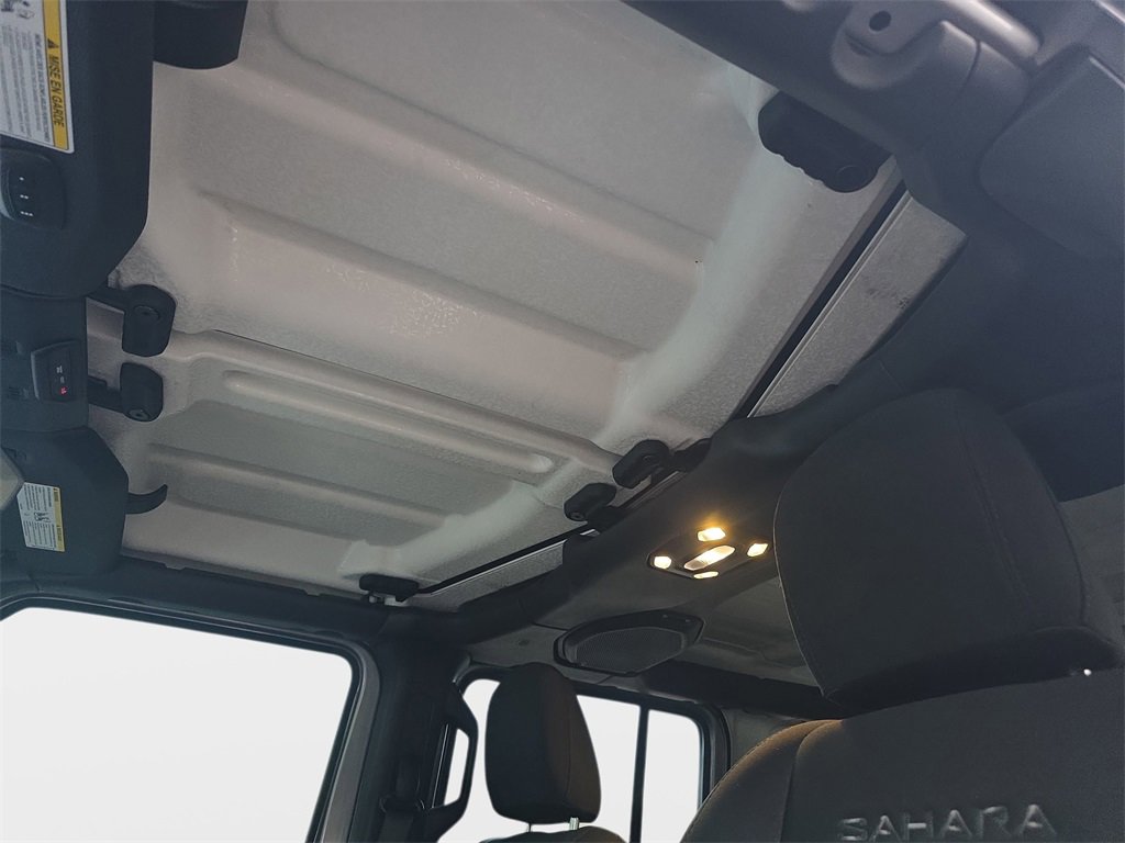 Used 2019 Jeep Wrangler Unlimited Sahara image 35