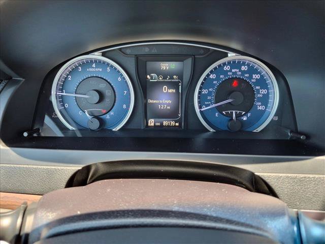 Certified 2017 Toyota Camry XLE FWD image 11