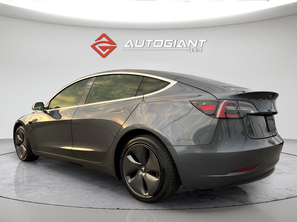 Used 2020 Tesla Model 3 Standard Range RWD image 4