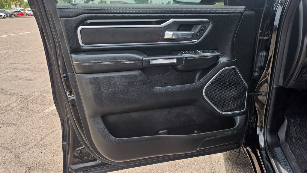 Used 2020 RAM 1500 Laramie w/ Sport Appearance Package AWD/4WD image 26