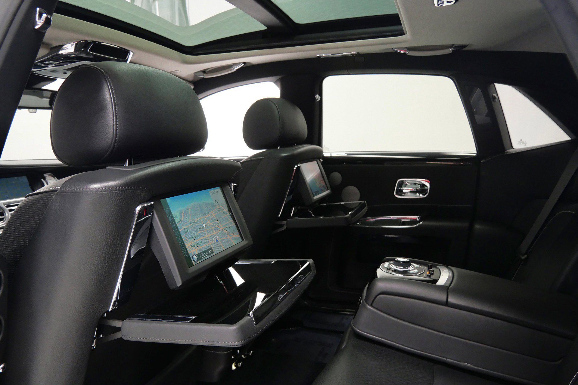 Used 2013 Rolls-Royce Ghost image 15