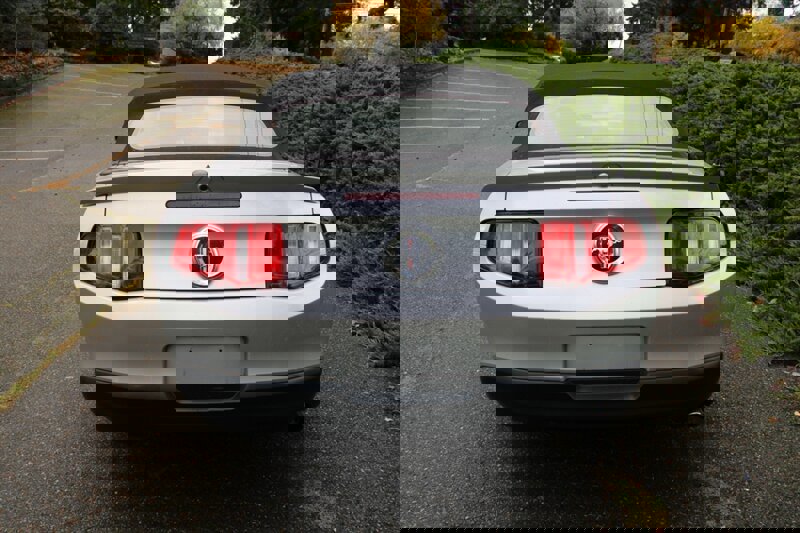 Used 2010 Ford Mustang Premium image 14