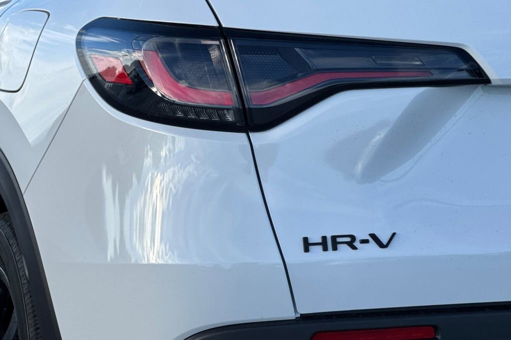 New 2026 Honda HR-V Sport image 6