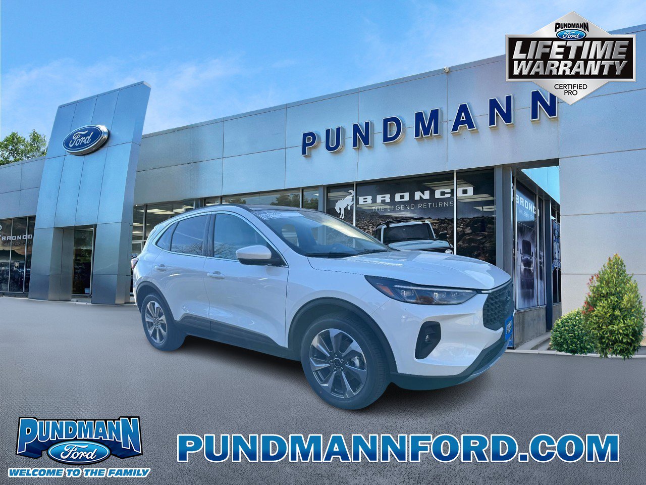 New 2025 Ford Escape Platinum w/ Class II Trailer Tow Package