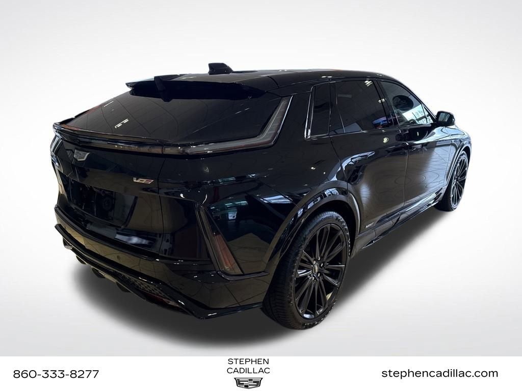 New 2026 Cadillac Lyriq V image 7